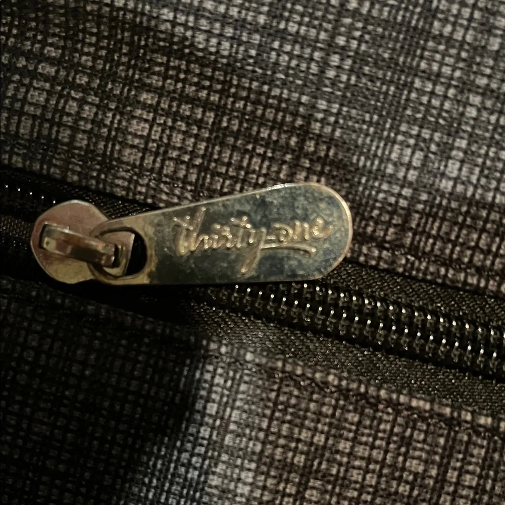 Thirty-One Black Wallet - Picture 2 of 5